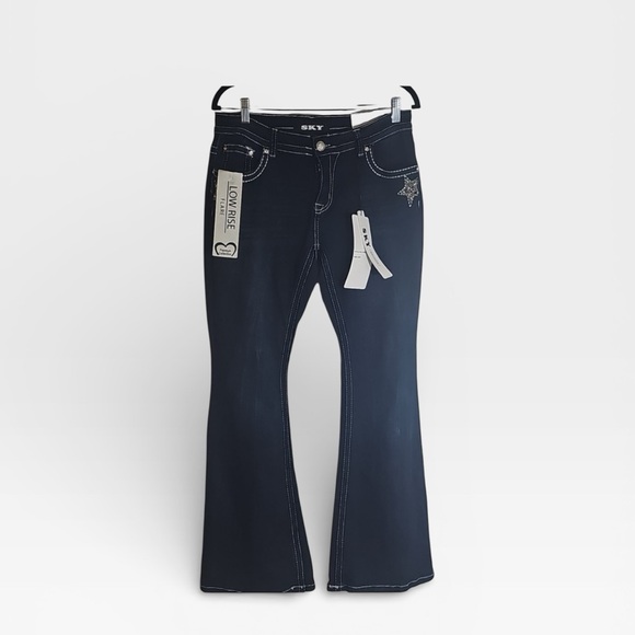 Sky Denim - NWT Women's SKY Jeans Size 13/14 Low Rise Flare Star Jewel Bedazzled Pockets
